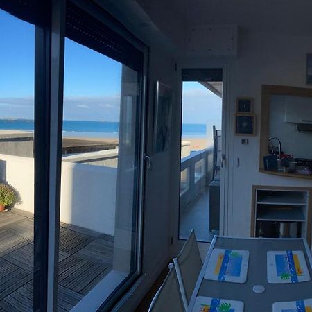 La Caravelle au plus près de la mer Saint-Malo Extérieur photo