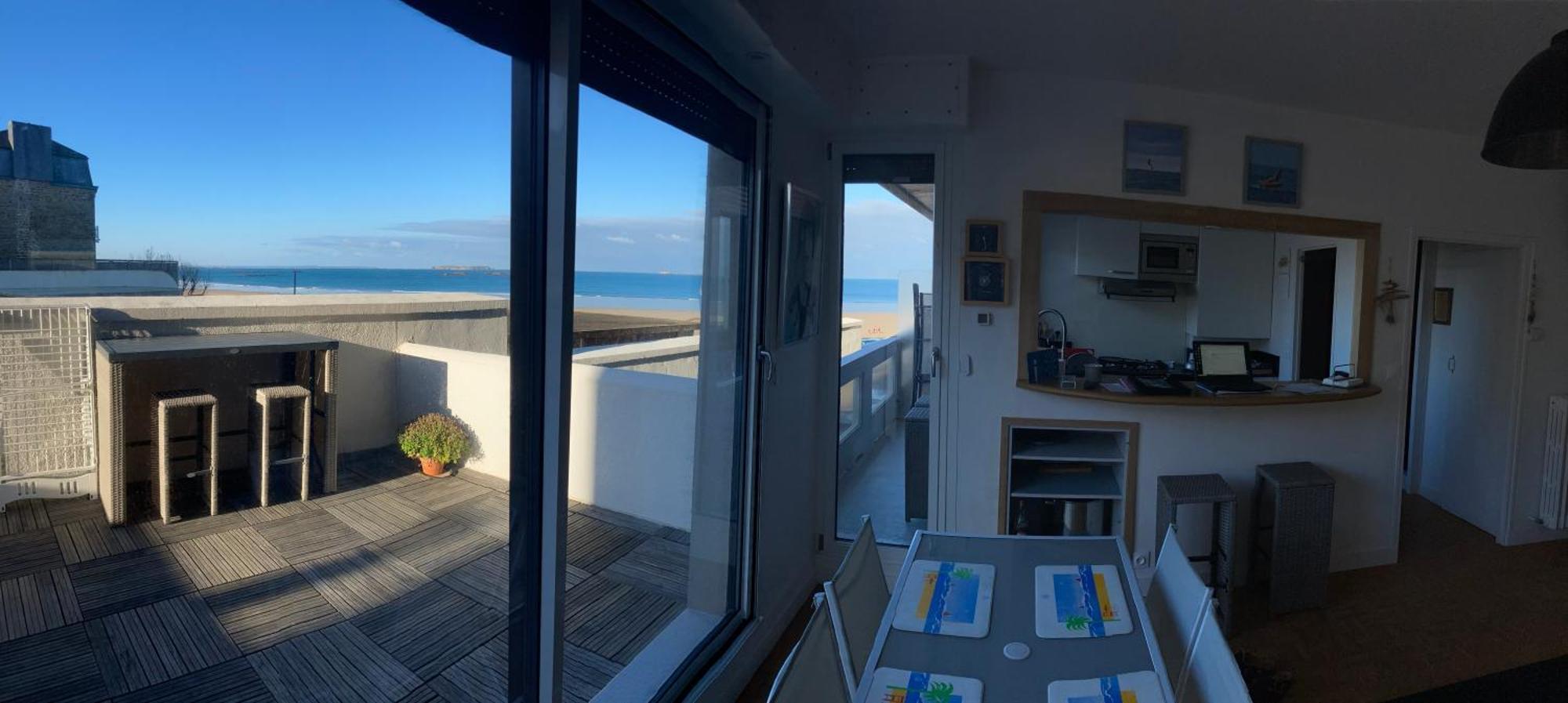 La Caravelle au plus près de la mer Saint-Malo Extérieur photo
